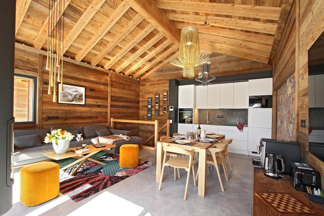 Chalet Le 1700 レ・デュー・アルプ アパート
